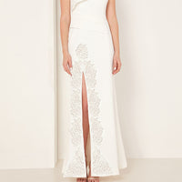 EE Luxurious FreeStanding Lace
