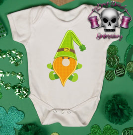 DDT St Patricks gnome applique