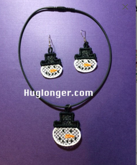 HL Free Standing Lace Snowman Jewelry