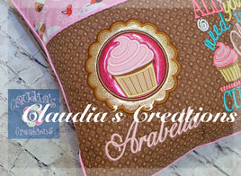 Cupcake in Scallopped frame appliqué, Valentine cupcake appliqué design, Bakery appliqué