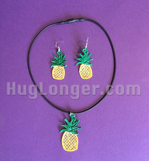 HL Free Standing Lace Pineapple Jewelry