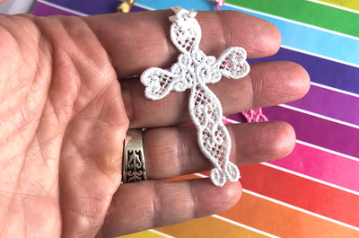 DBB Heart Cross Freestanding Lace Bookmark for 4x4 hoops
