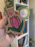 DBB Tulip snap tab embroidery design